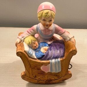 Vtg Vintage Ceramic Mother & Child Music Box Rock A Bye Baby Rocking Cradle